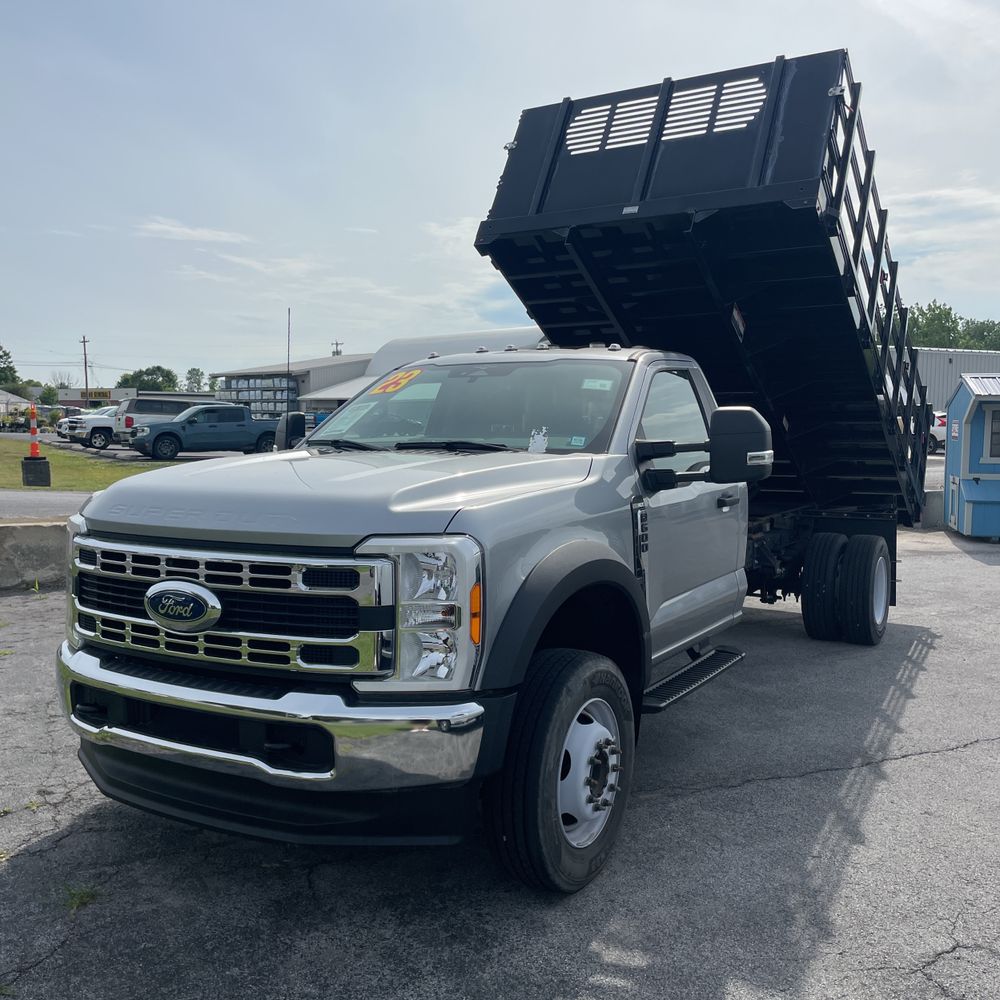 2023 Ford F600 XLT
