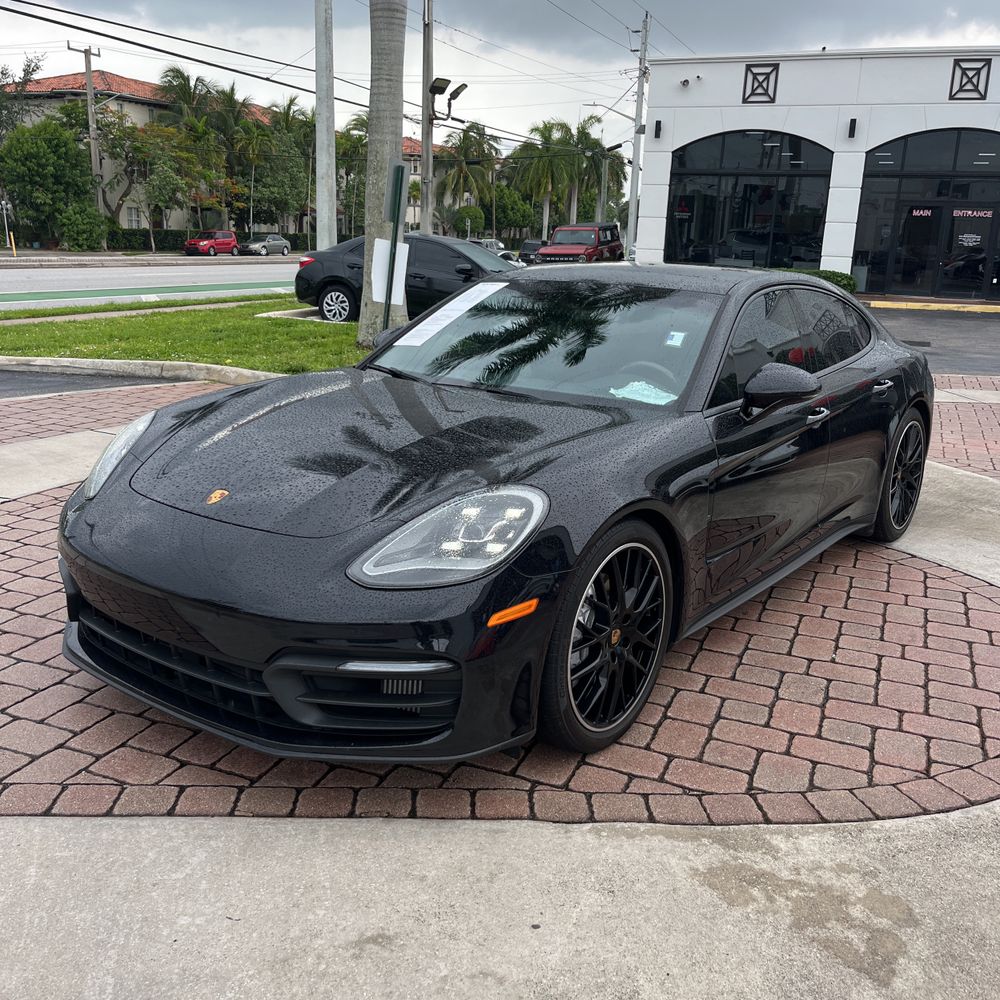 2022 Porsche Panamera 4
