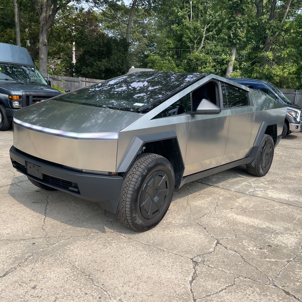 2024 Tesla Cybertruck Base