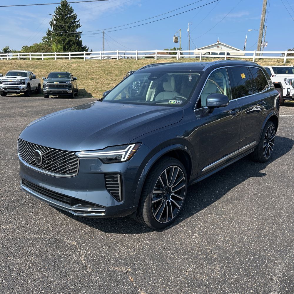 2025 Volvo XC90 B6 - Ultra