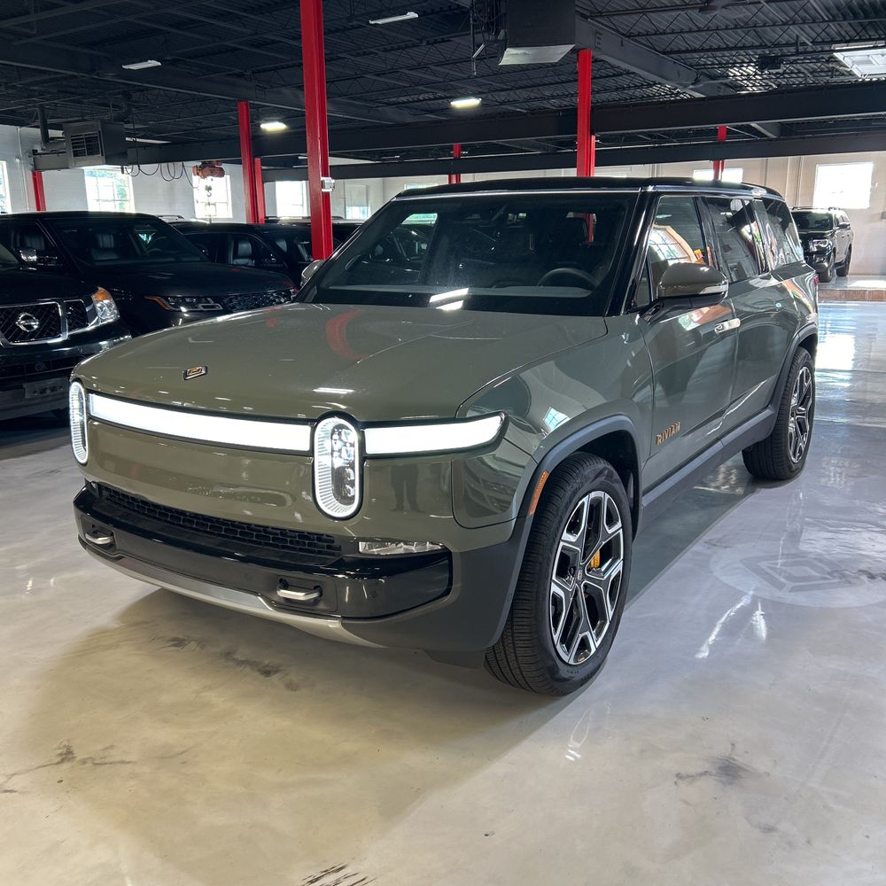 2022 Rivian R1S Launch Edition