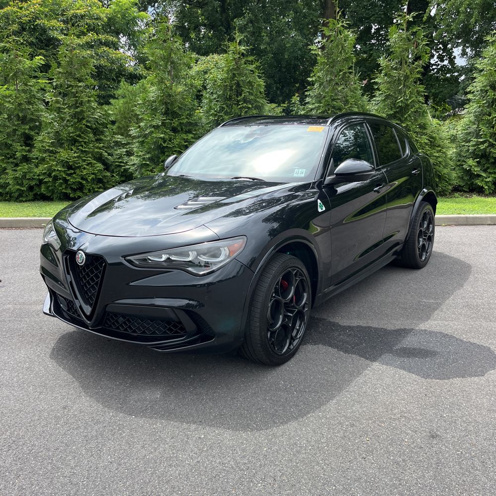 2024 Alfa Romeo Stelvio Quadrifoglio