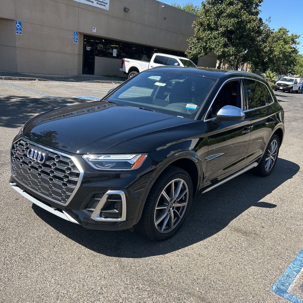 2025 Audi SQ5 Premium Plus