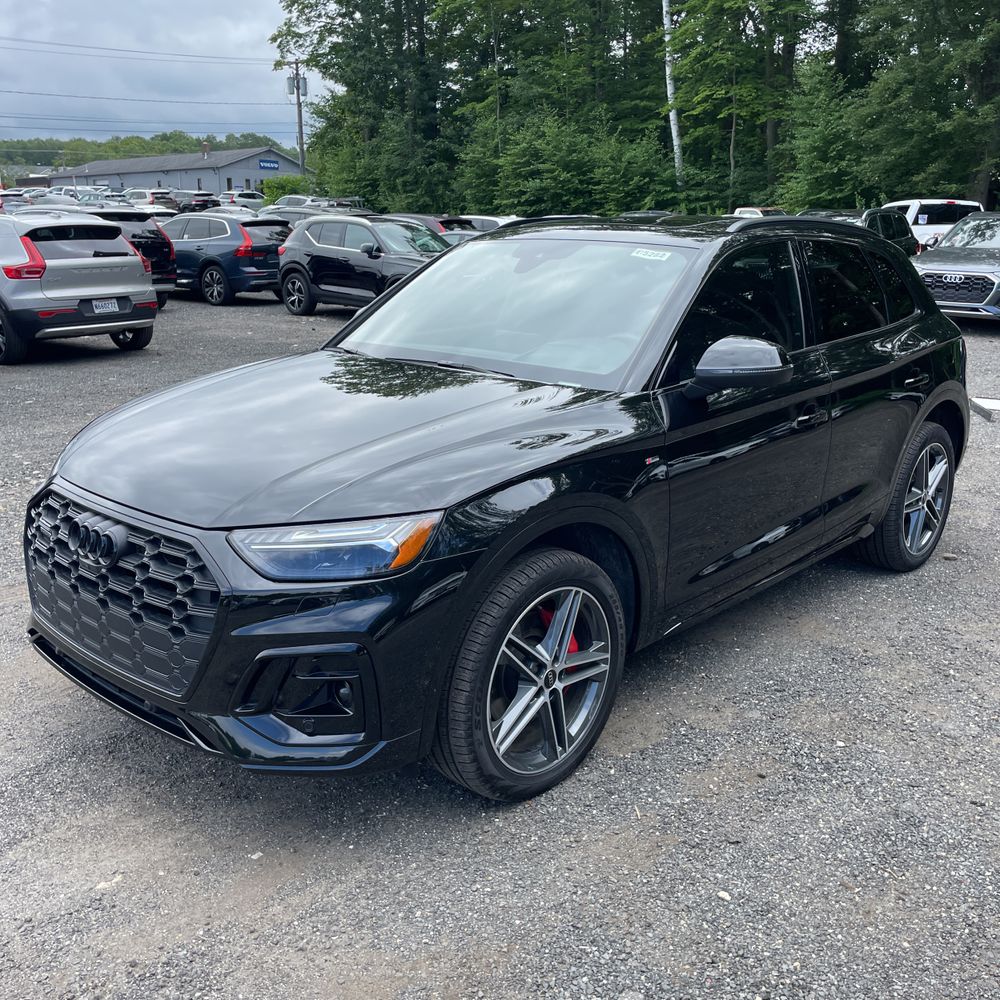 2024 Audi Q5 S-Line Pres 55 PHEV