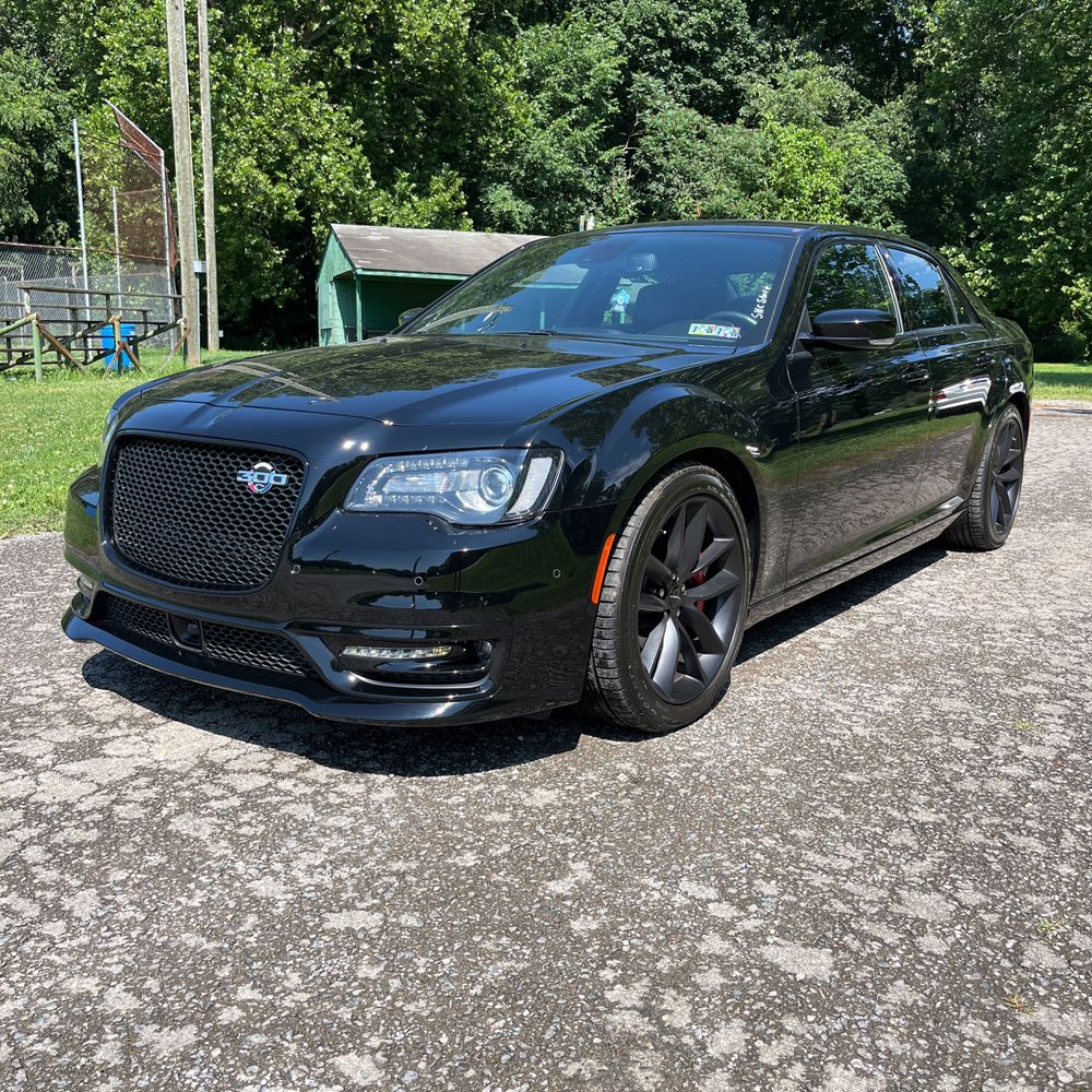 2023 Chrysler 300 C