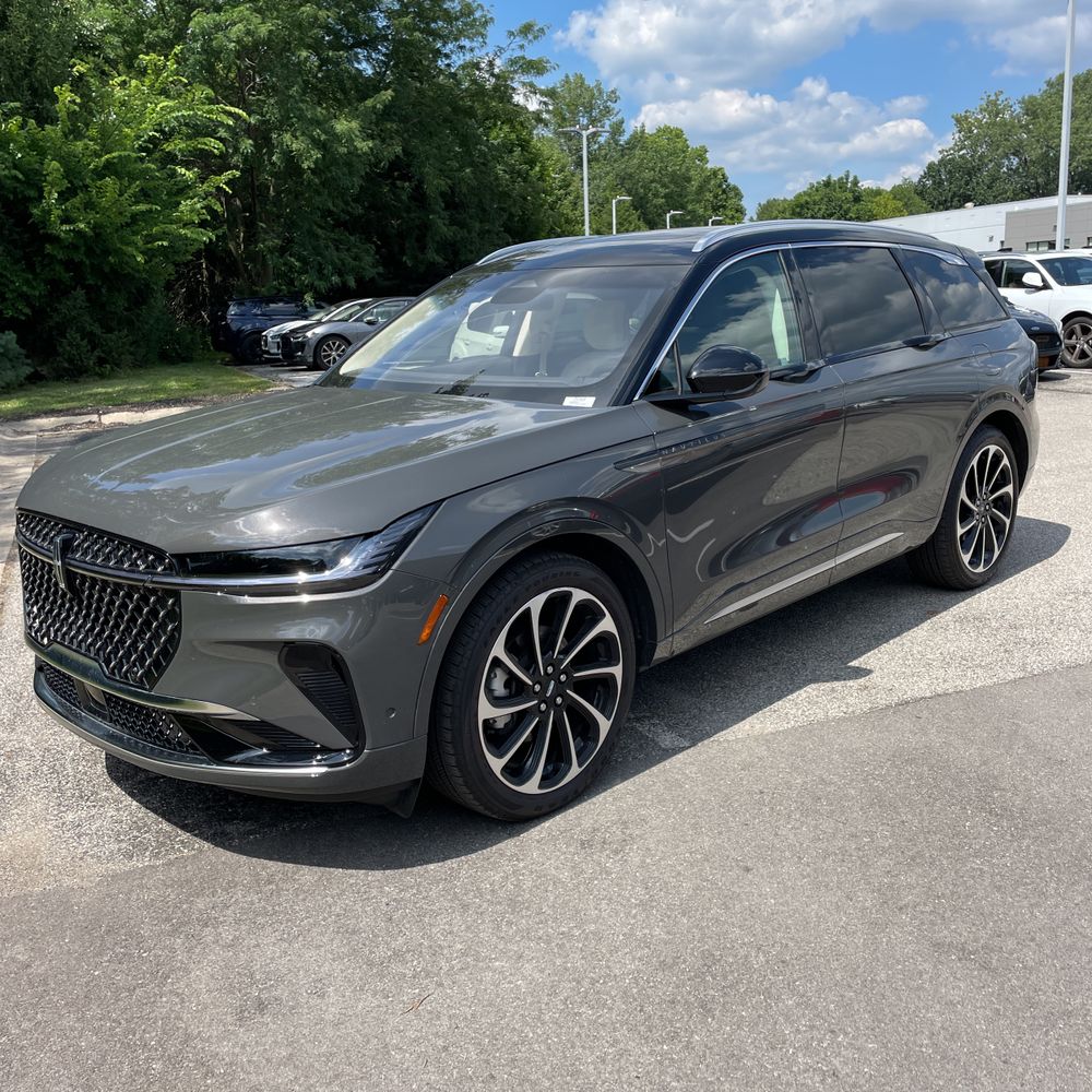 2024 Lincoln Nautilus Black Label