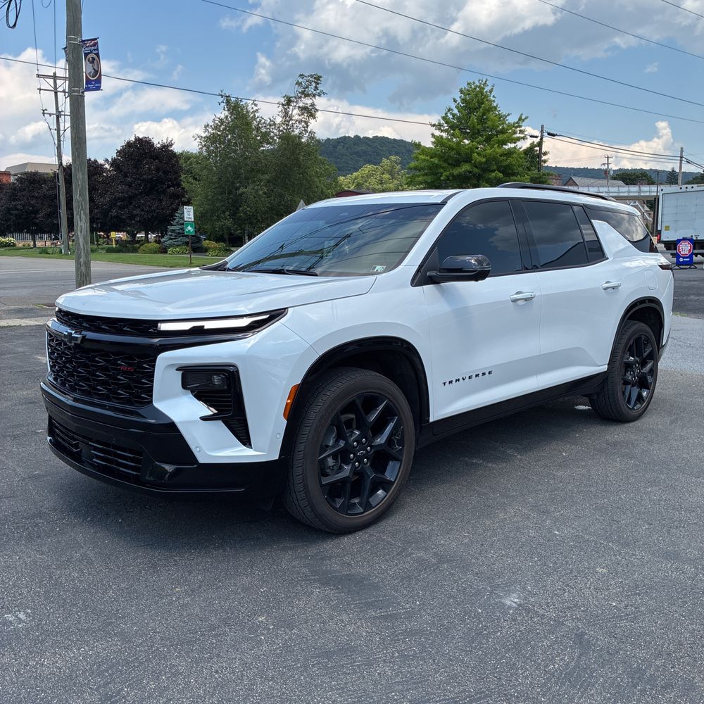 2024 Chevrolet Traverse RS
