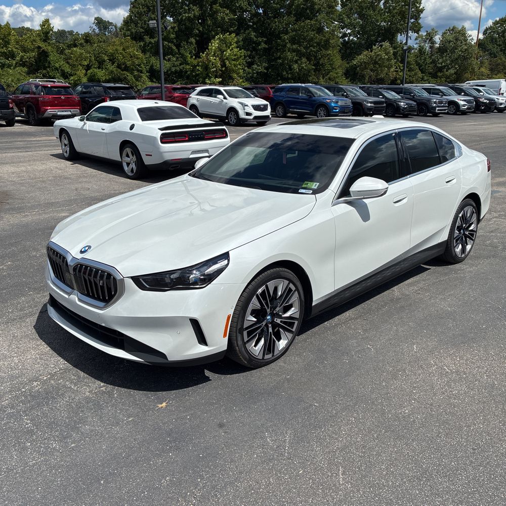 2025 BMW i5 xDrive40