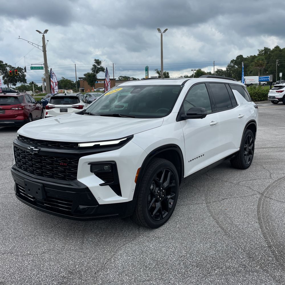 2024 Chevrolet Traverse RS