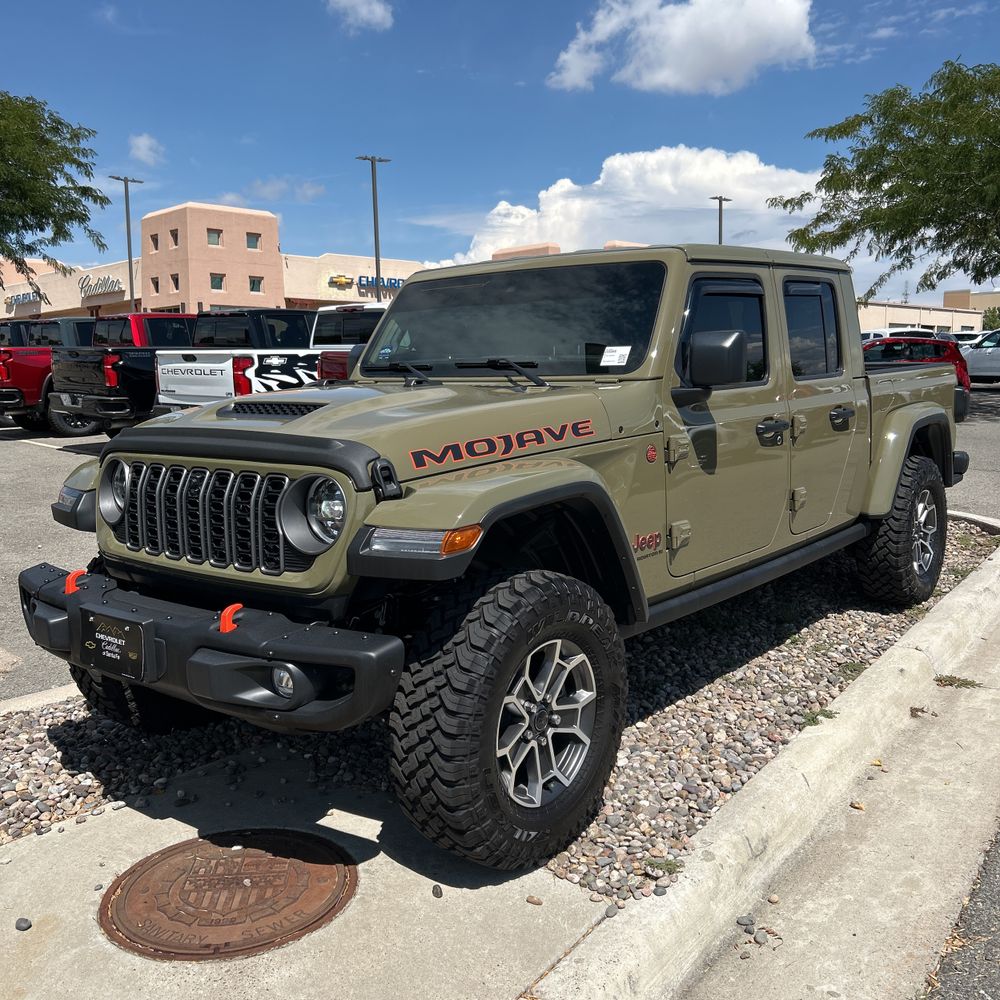 2025 Jeep Gladiator Mojave X