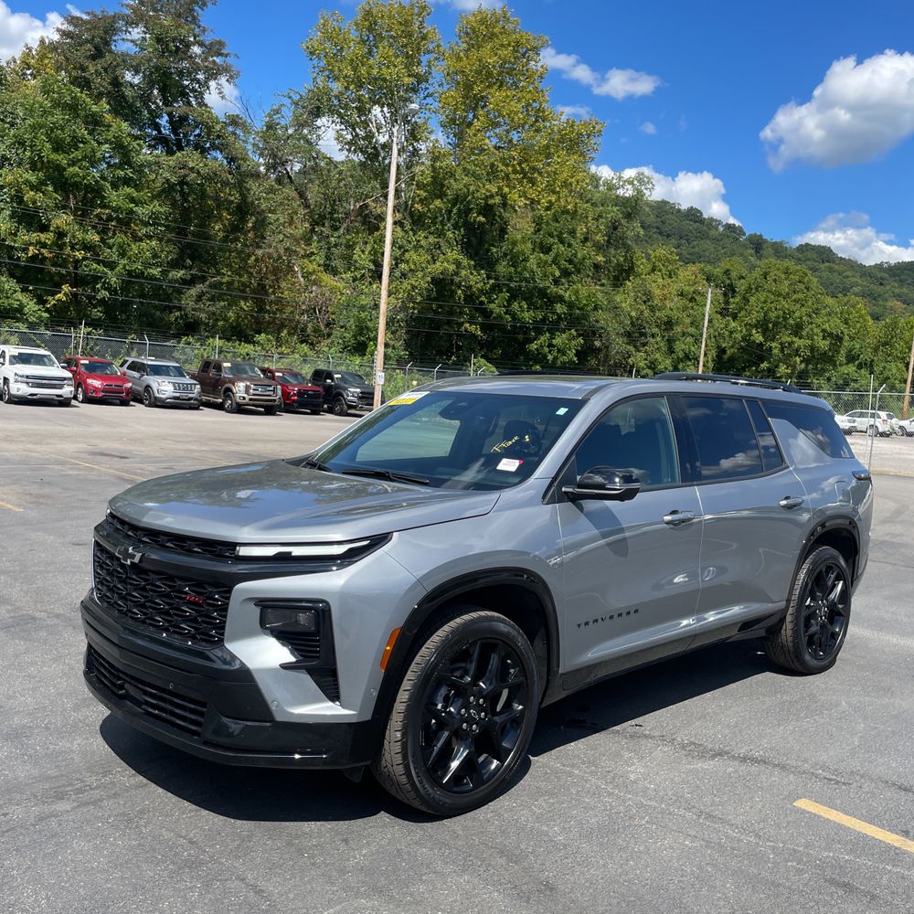 2024 Chevrolet Traverse RS