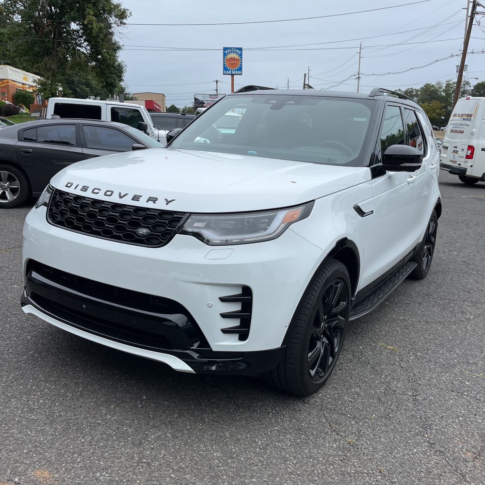 2024 Land Rover Discovery Dynamic SE P360