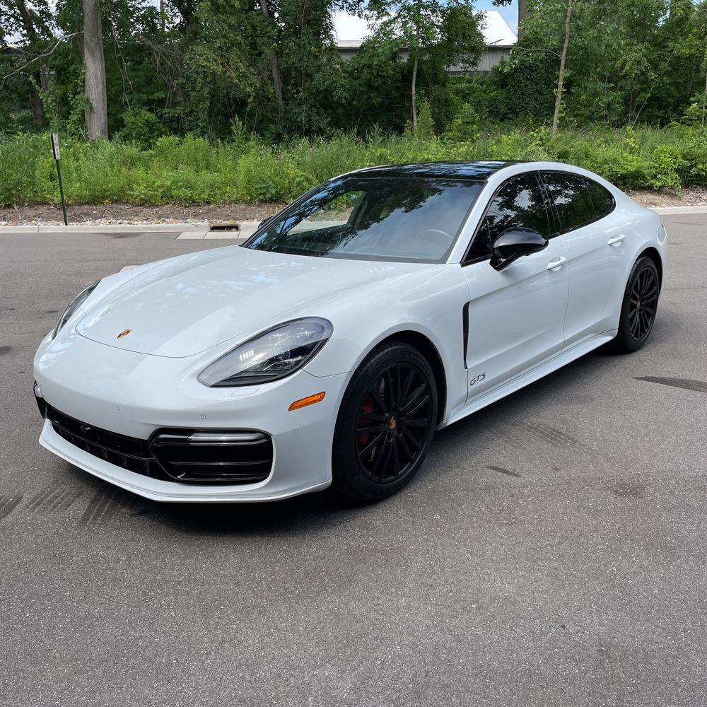 2019 Porsche Panamera GTS