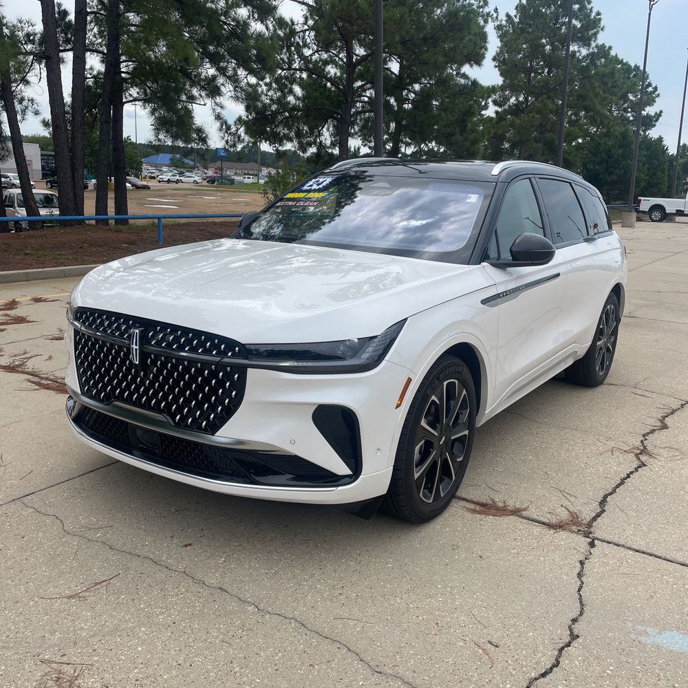 2024 Lincoln Nautilus Reserve