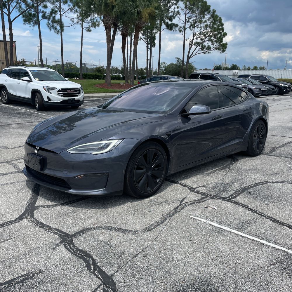 2021 Tesla Model S Plaid